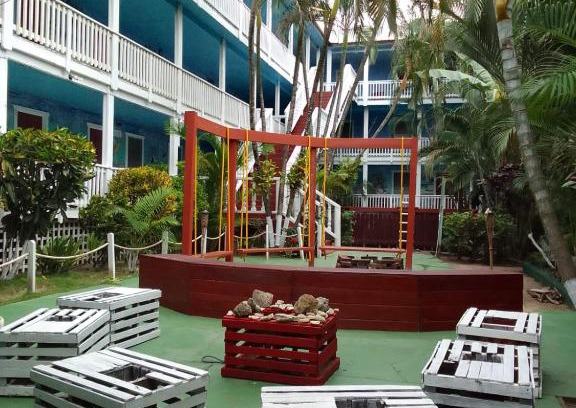 West End Hotel | Hotel San Antonio Roatan