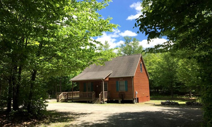 Morris Run House | House ∙ 2 bedrooms ∙ 8 guests
