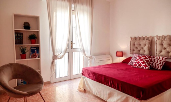 Pisa City Centre Apartment | La Maddalena