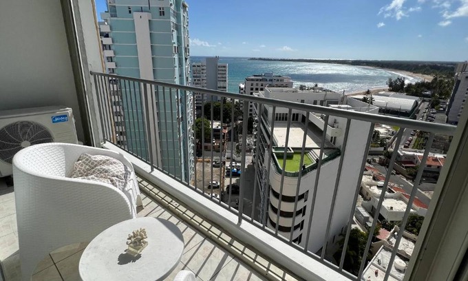 Isla Verde House | Stylish Suite With Ocean Views