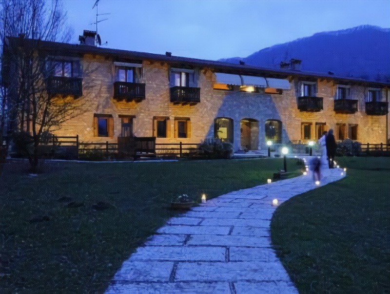 Revine Lago Hotel | Ai Cadelach Hotel Giulia
