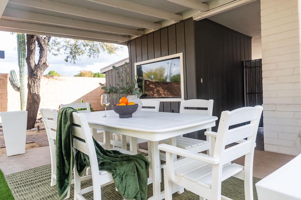 Camelback East House | The Glenn | Make Yourself at Home