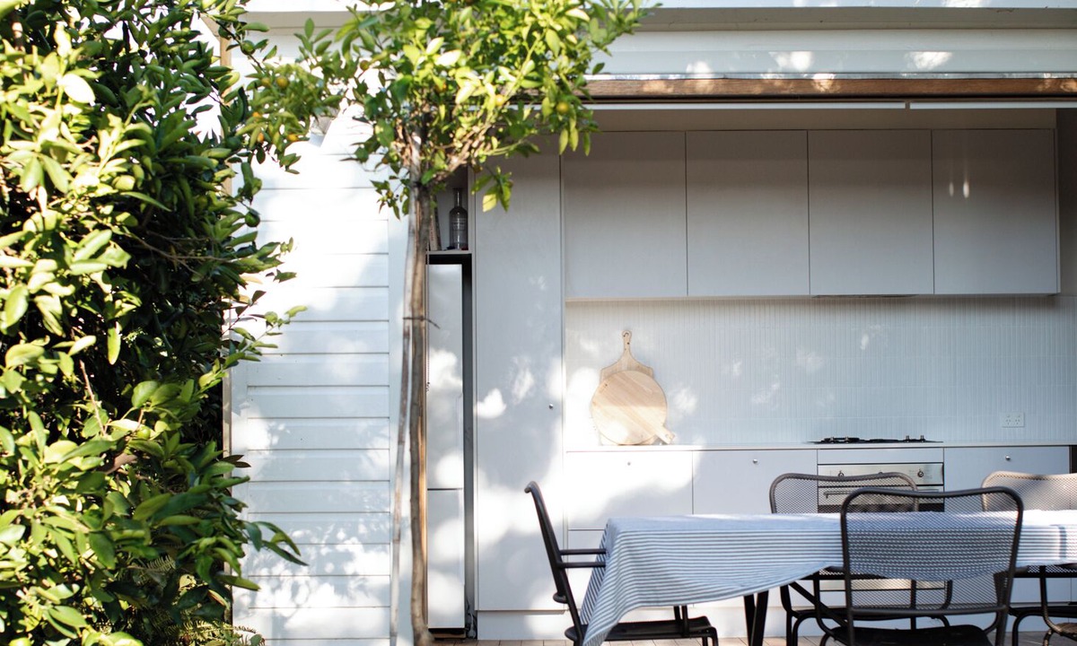 South Albury House | South Side Stay — Modern 2bed Cottage