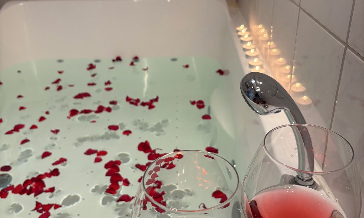 Vejle Apartment | Charming apartment with jacuzzi in Vejle