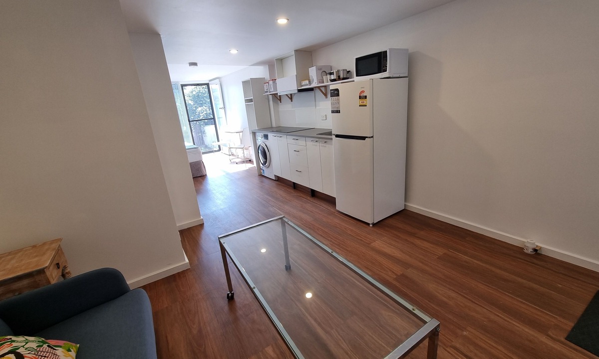 Surrey Downs Apartment | Footy Favourite - Gather Round Perfection
