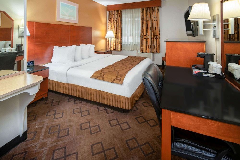 Photo of Bedroom in Magnolia Park
