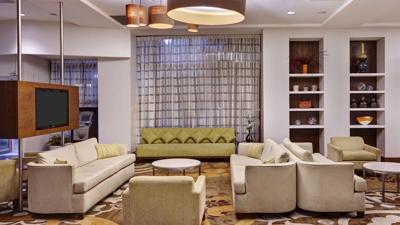 Photo of Livingroom in Downtown