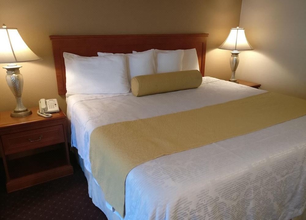 Photo of Bedroom in Burbank