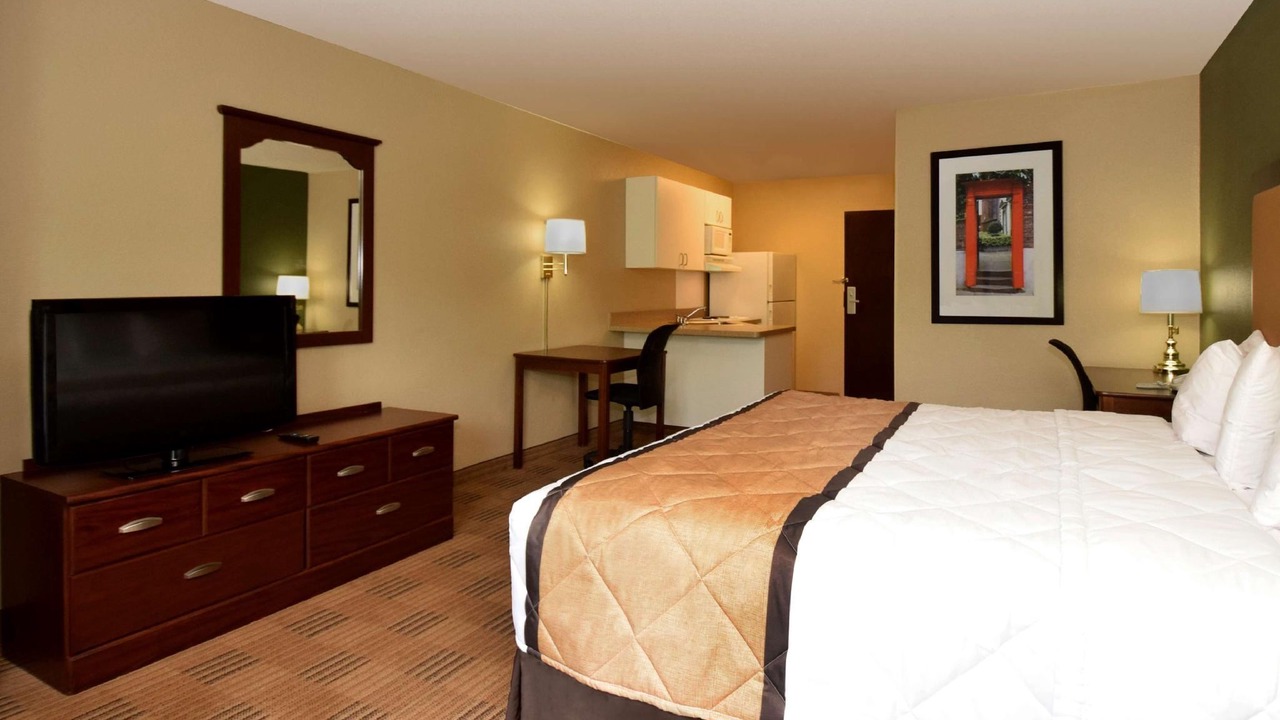 Photo of Bedroom in Burbank