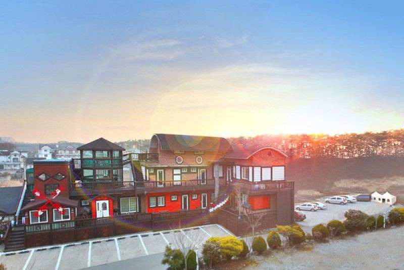 Photo of Buildings in Kkotchi