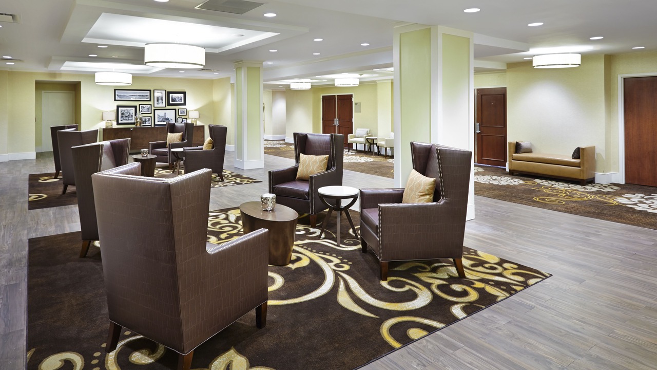 Photo of Livingroom in Downtown