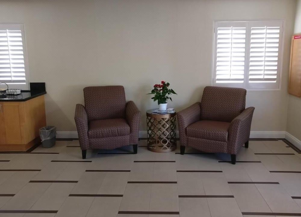Photo of Livingroom in Burbank