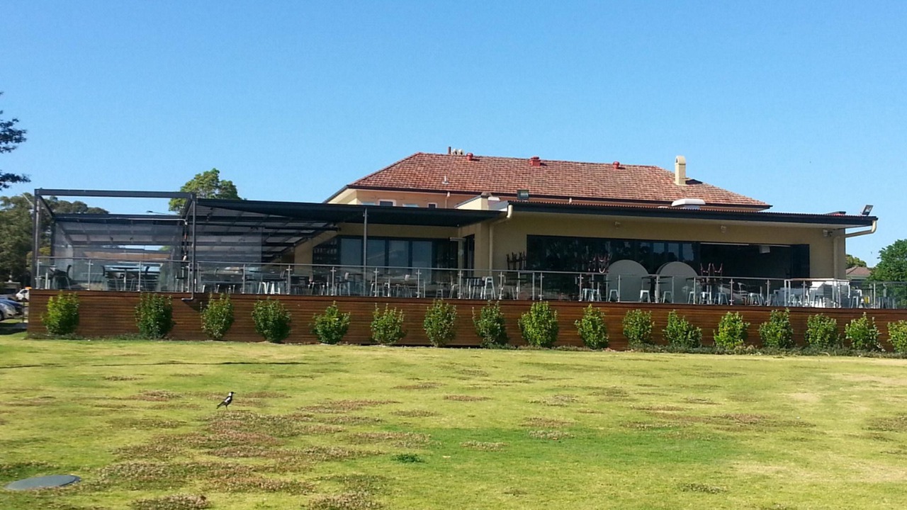 Photo of Buildings in Huskisson
