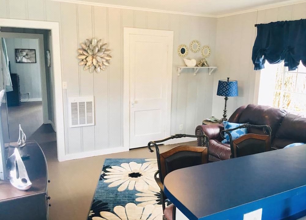 Photo of Livingroom in Forest Park