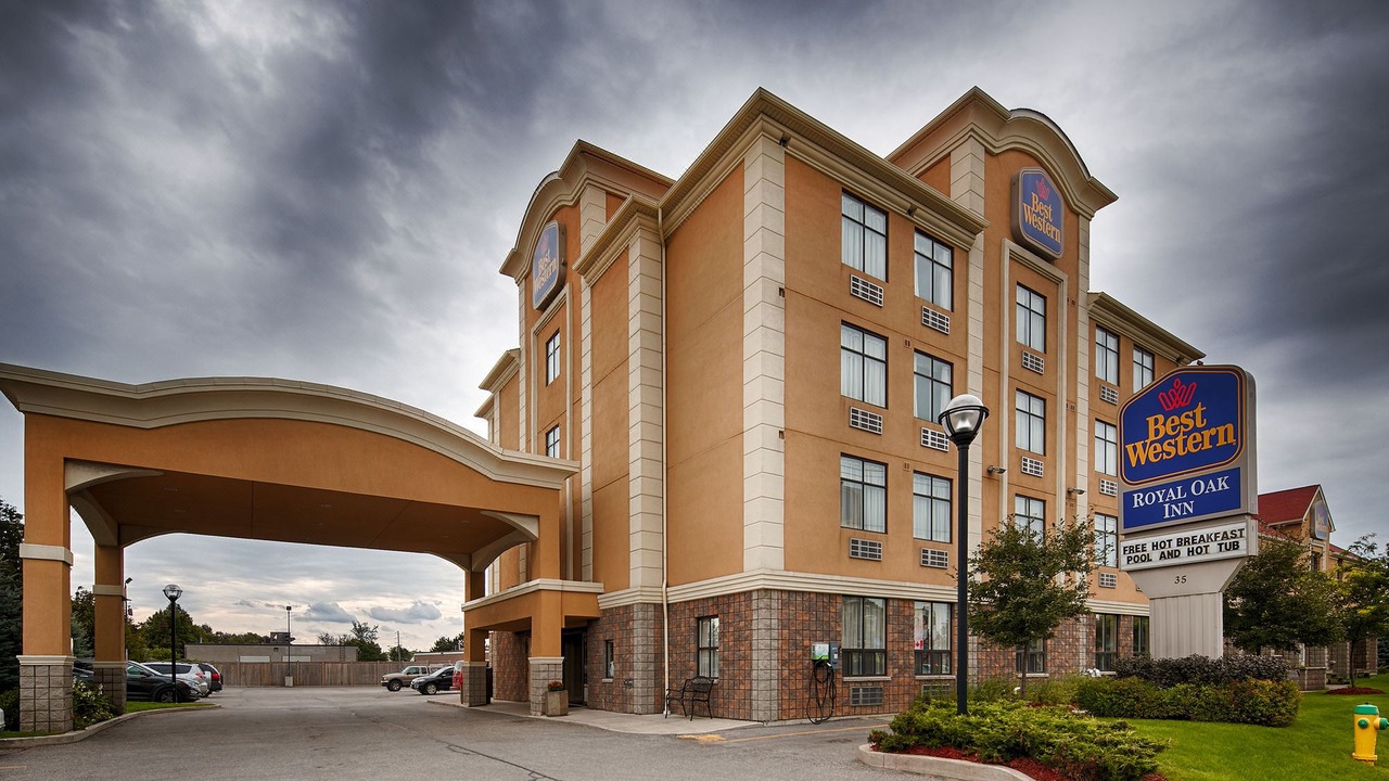 Photo of Buildings in Barrie