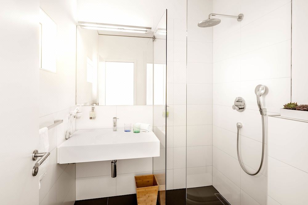 Photo of Bathroom in Dossenheim