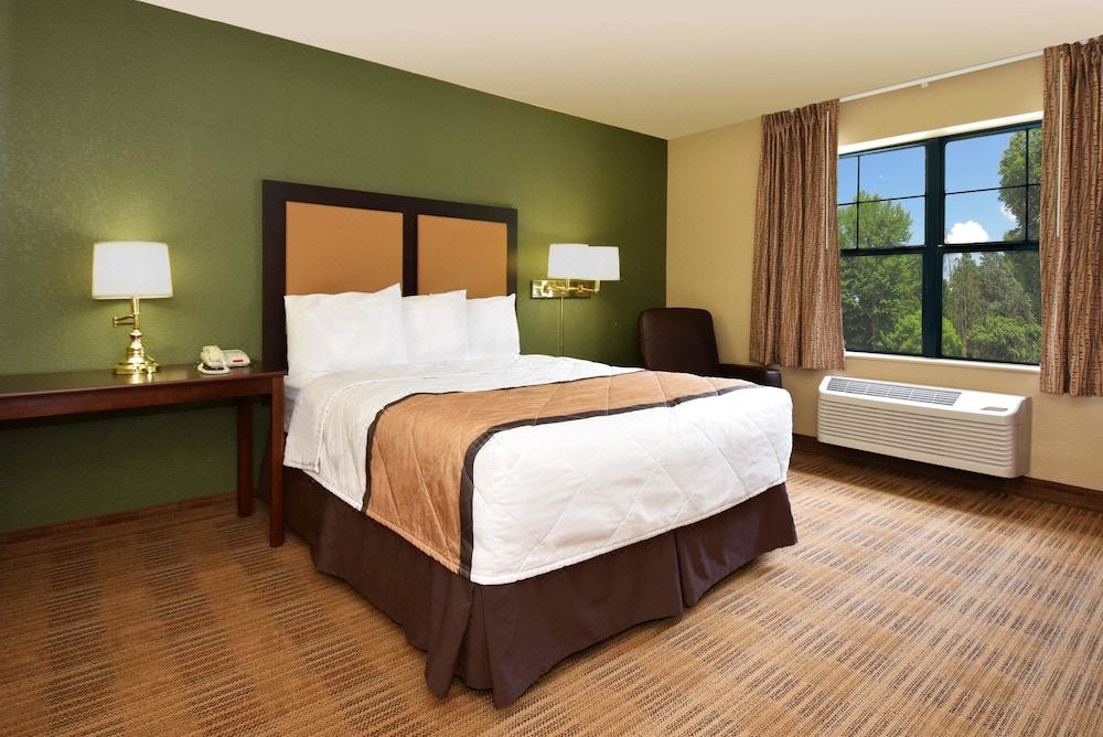 Photo of Bedroom in Burbank