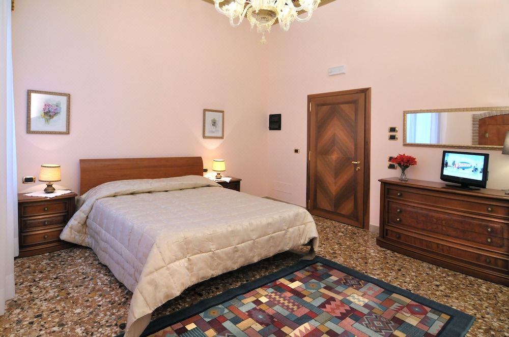 Photo of Bedroom in Cannaregio