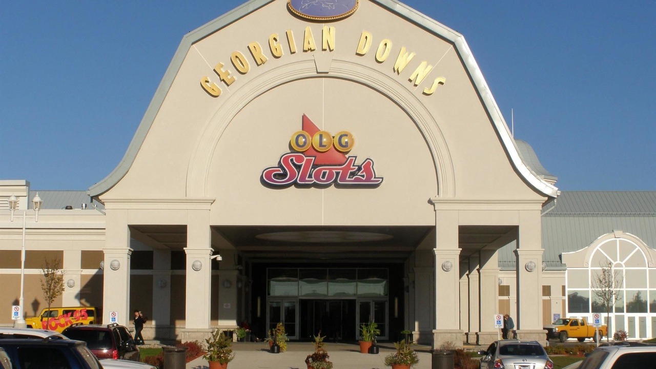 Photo of Buildings in Barrie