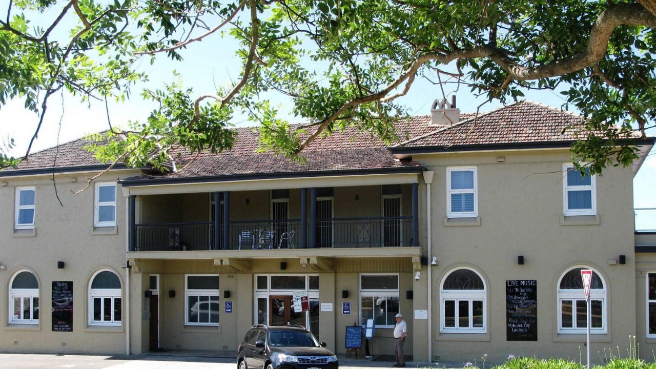 Photo of Buildings in Huskisson
