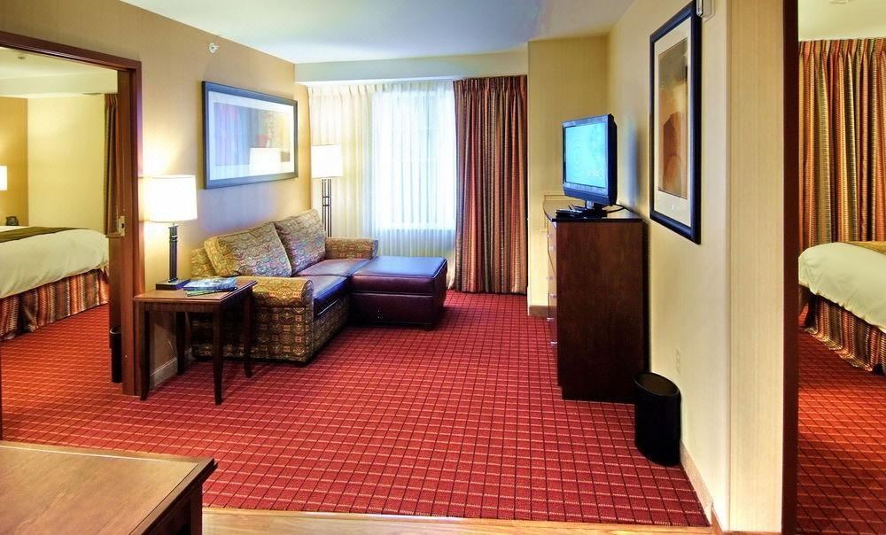 Photo of Livingroom in Midtown Anchorage