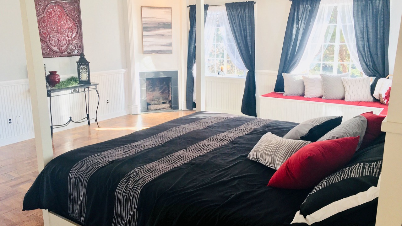 Photo of Bedroom in Forest Park