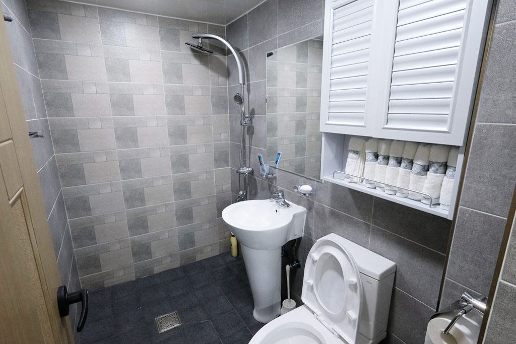 Photo of Bathroom in Panjuk-tong