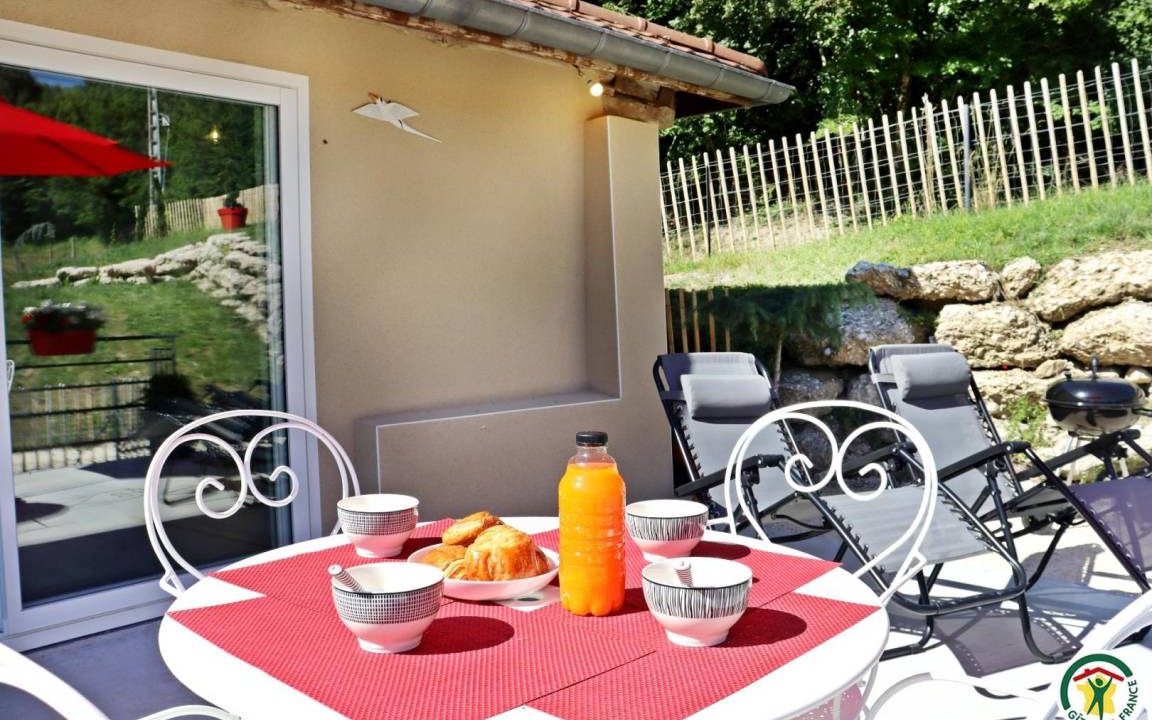 Photo of Patio Balcony in Saint-Thomas-en-Royans