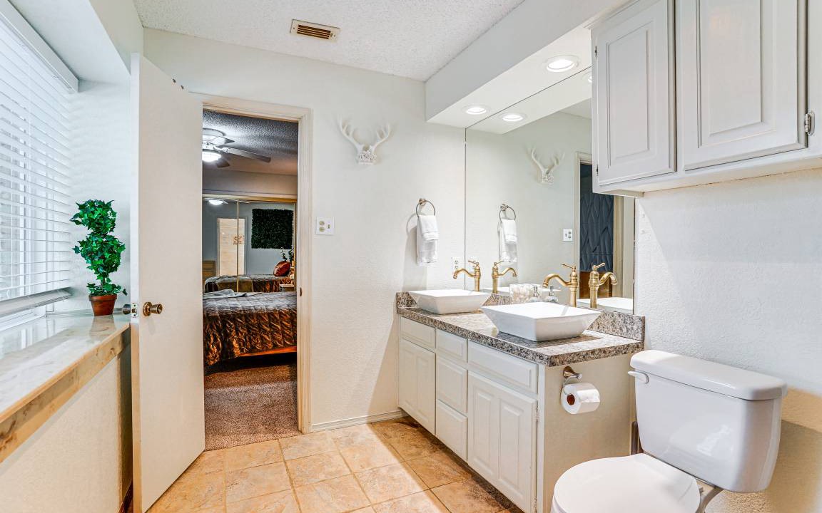 Photo of Bathroom in West Arlington