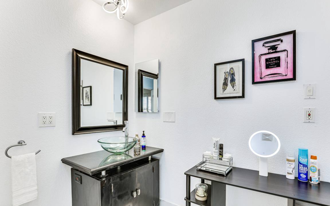 Photo of Bathroom in Avant