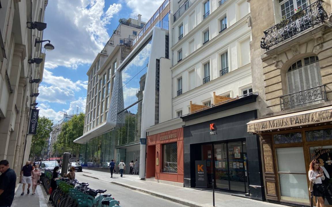 Photo of Buildings in 8th Arrondissement