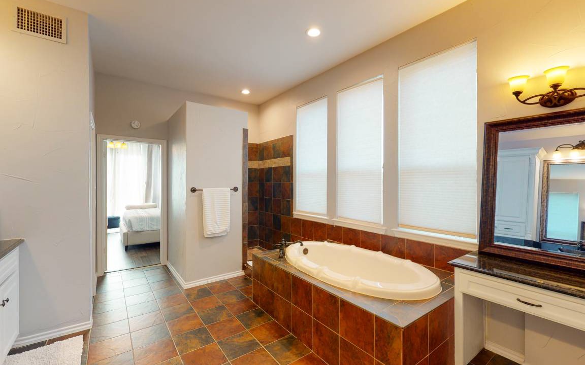 Photo of Bathroom in Rowlett