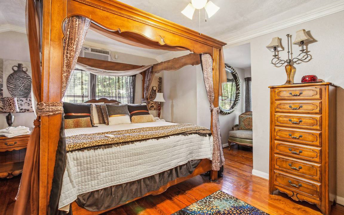 Photo of Bedroom in Seybold