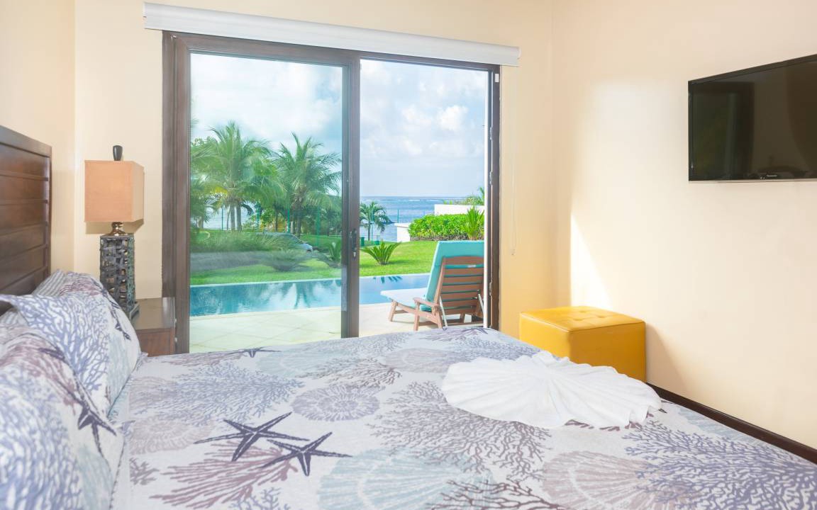 Photo of Bedroom in Pristine Bay
