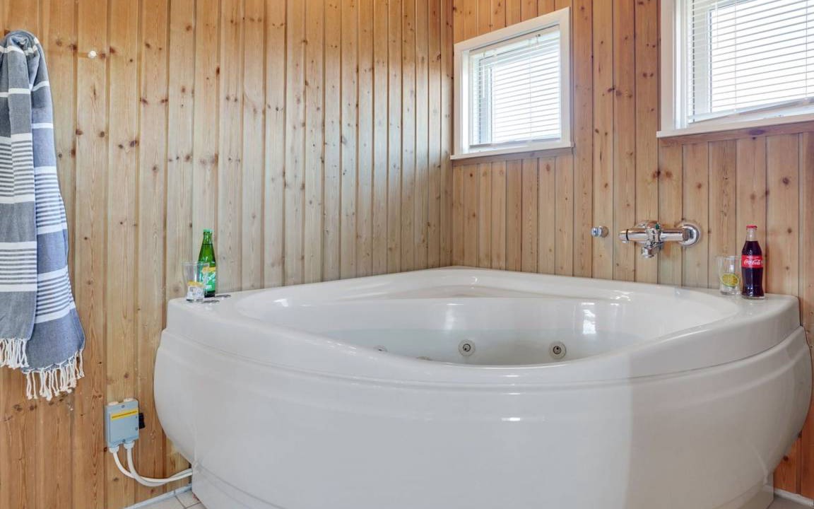 Photo of Bathroom in Næs