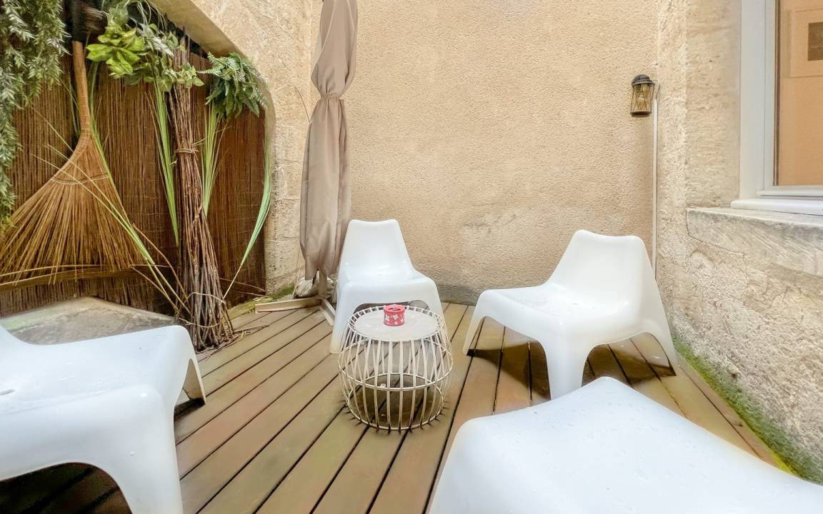 Photo of Patio Balcony in Bordeaux Golden Triangle