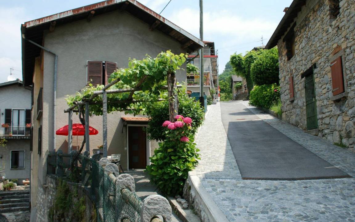 Photo of Others in Bruzella