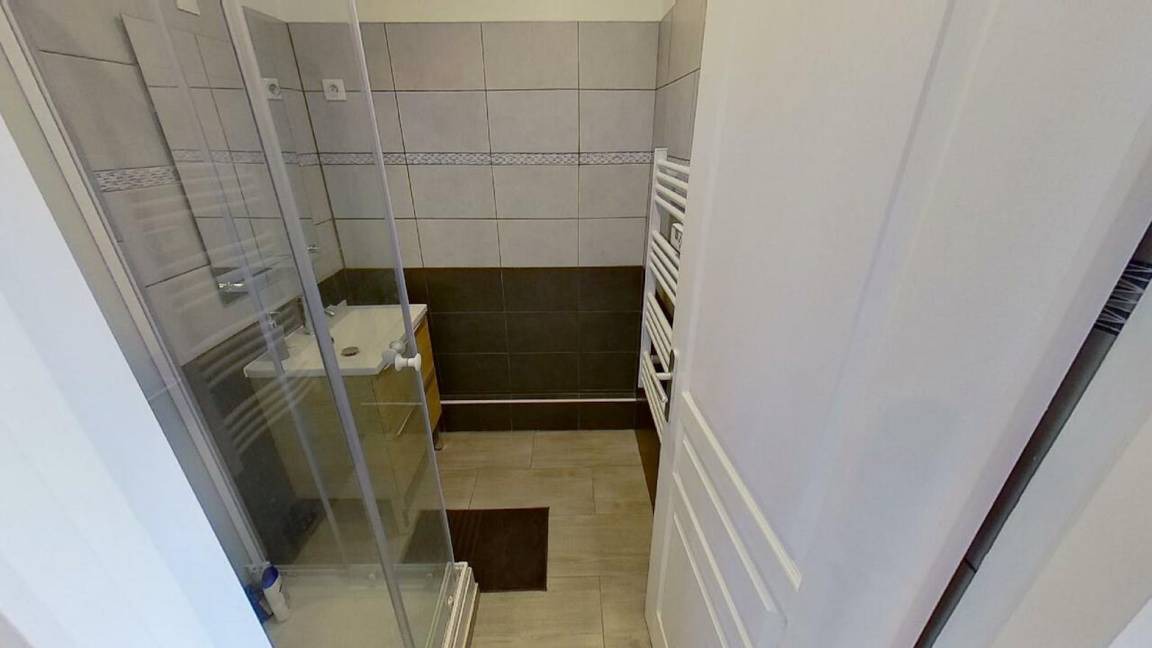 Photo of Bathroom in Talence