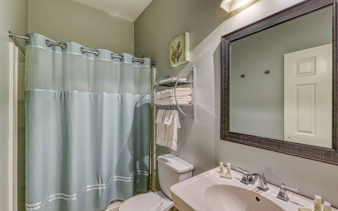 Photo of Bathroom in Old West Broad Neighborhood