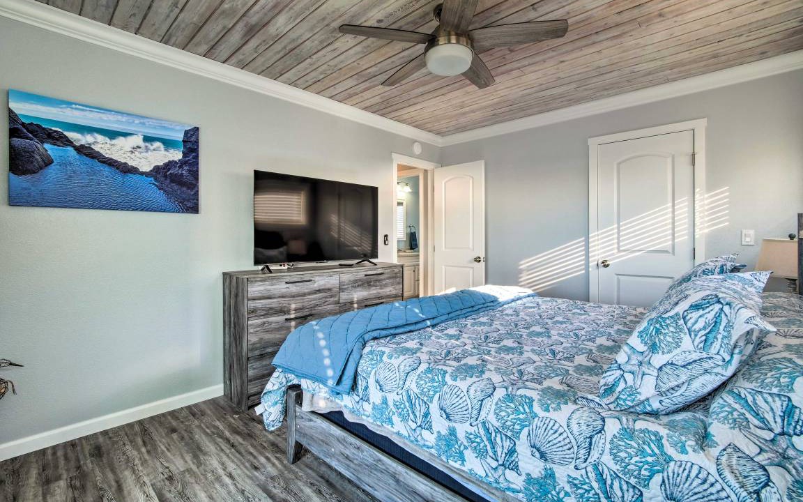 Photo of Bedroom in Gold Beach