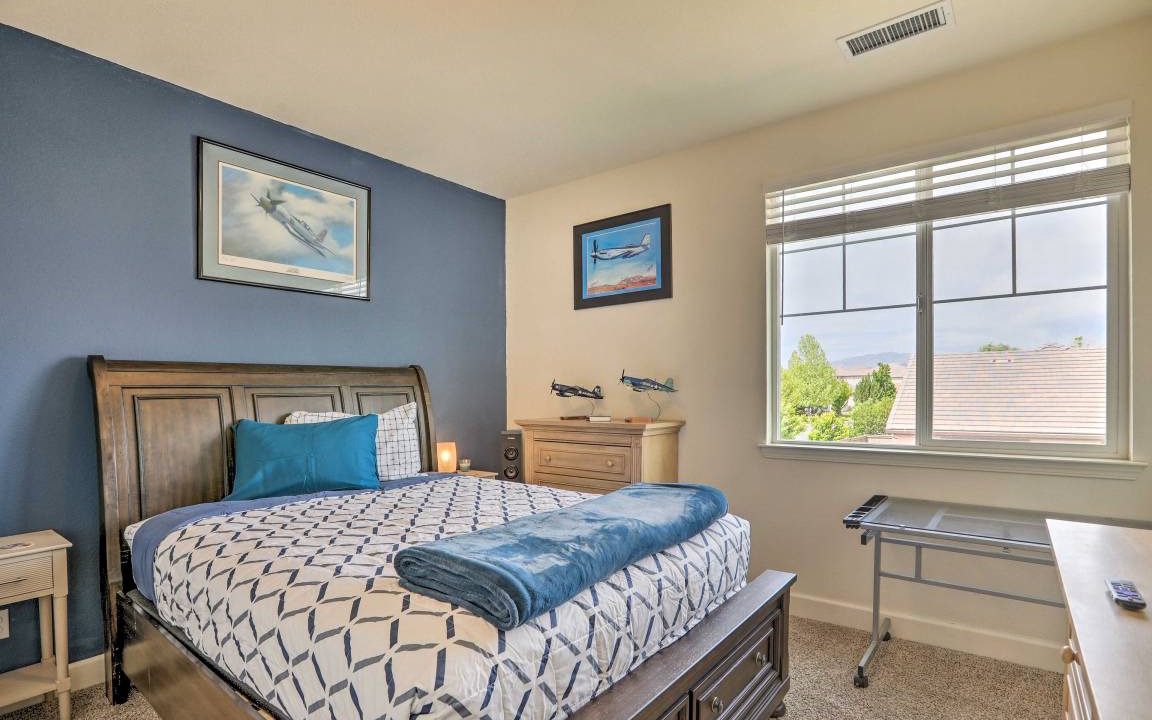 Photo of Bedroom in Sparks