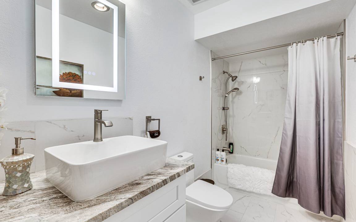 Photo of Bathroom in Avant