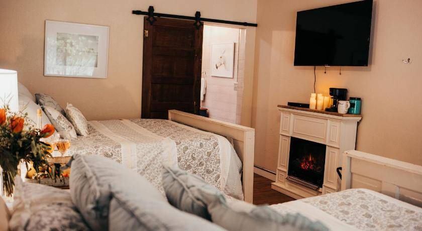 Photo of Bedroom in Gold Beach