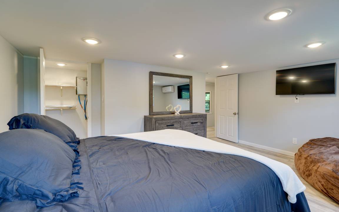 Photo of Bedroom in Harveys Lake