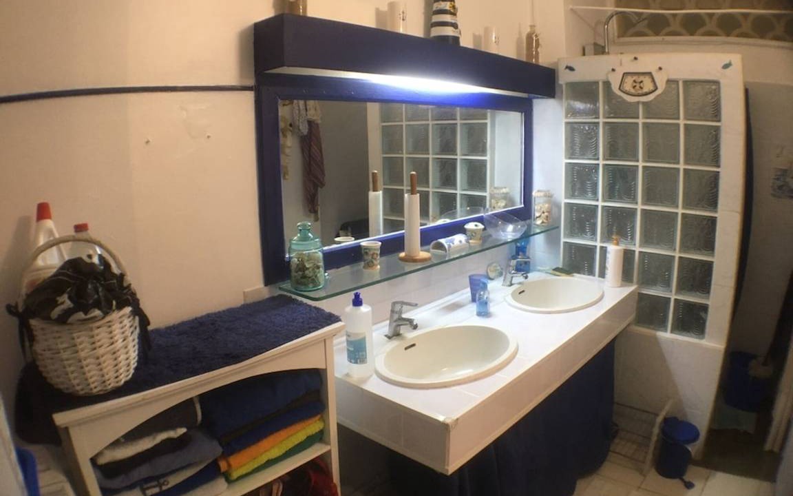 Photo of Bathroom in Morel