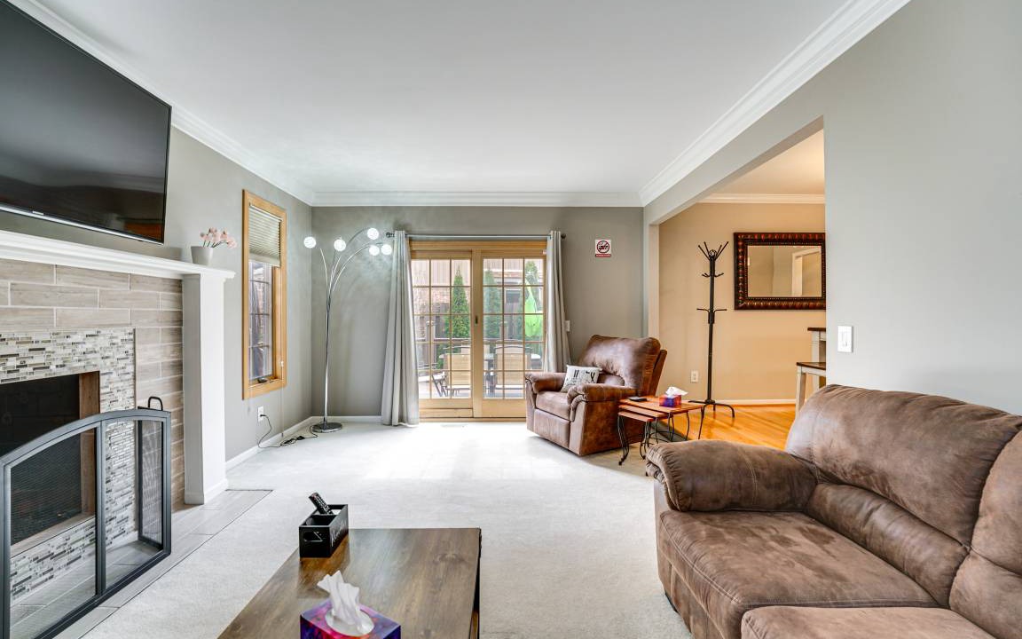 Photo of Livingroom in Sterling Heights