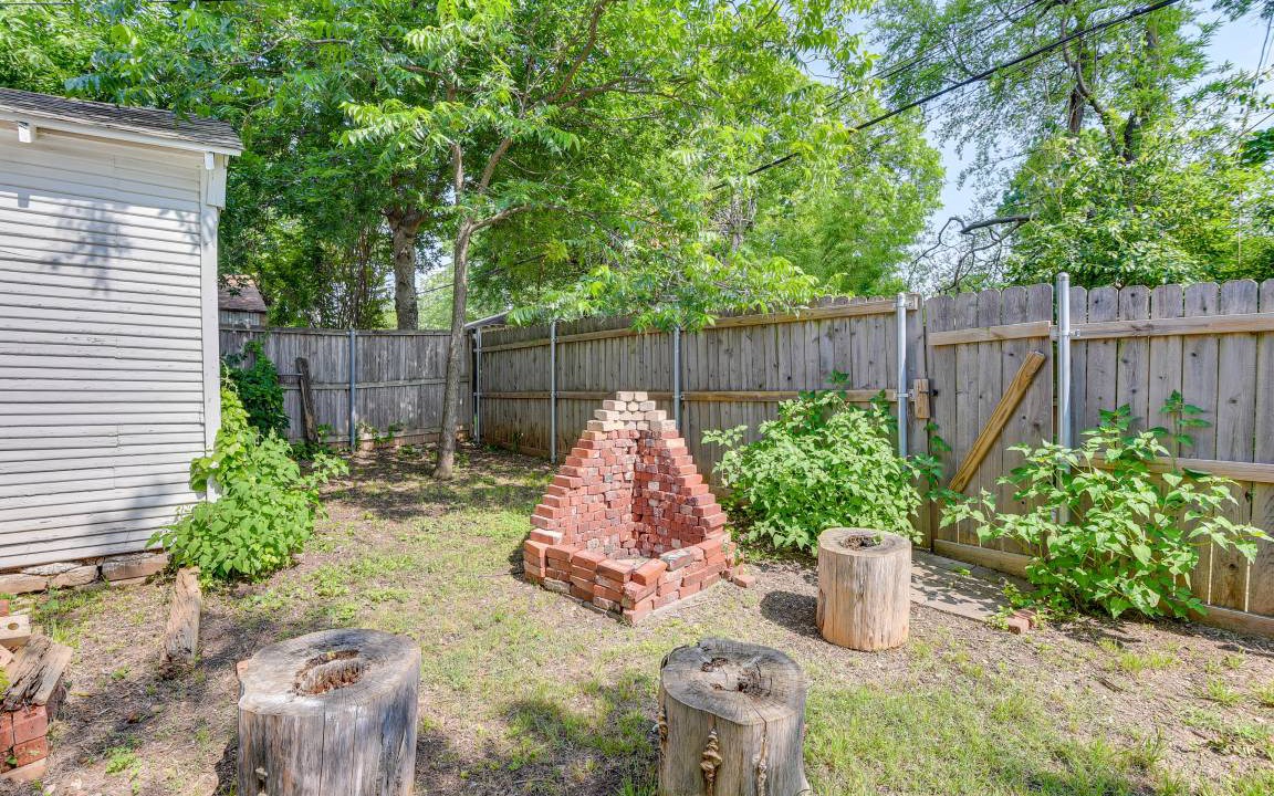 Photo of Others in Oak Cliff