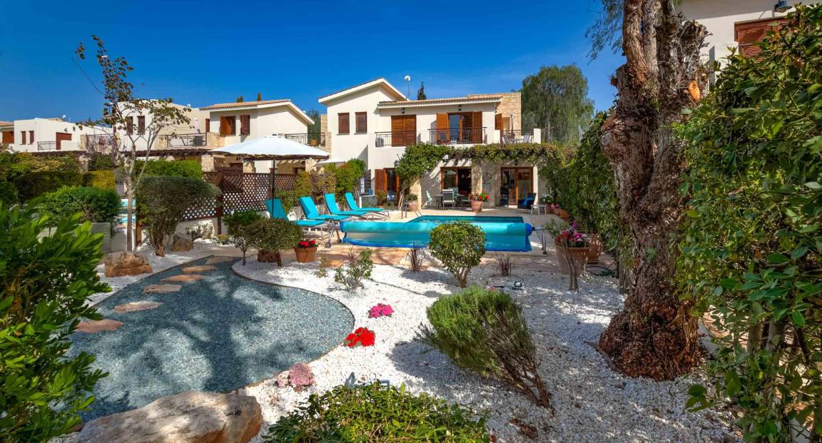 Photo of Others in Aphrodite Hills