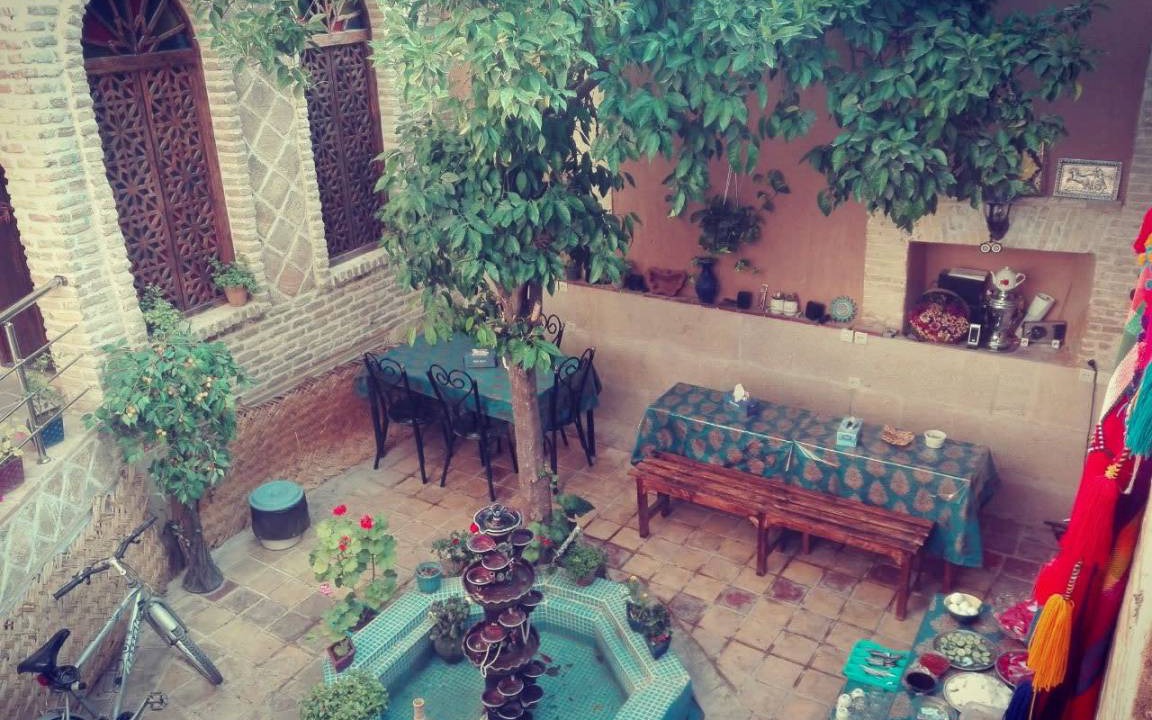 Photo of Patio Balcony in Shīrāz
