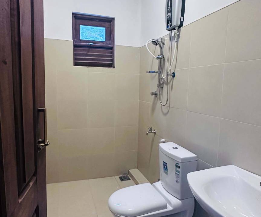 Photo of Bathroom in Butawatta